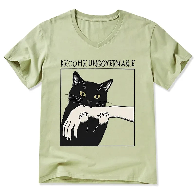 Kyoto-Lion Black Cat Biting V-Neck Classic T-Shirt