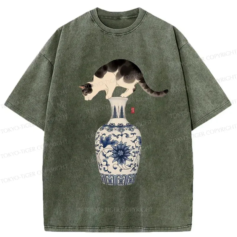 Unisex Japanese Cat Tee for Everyday Wear