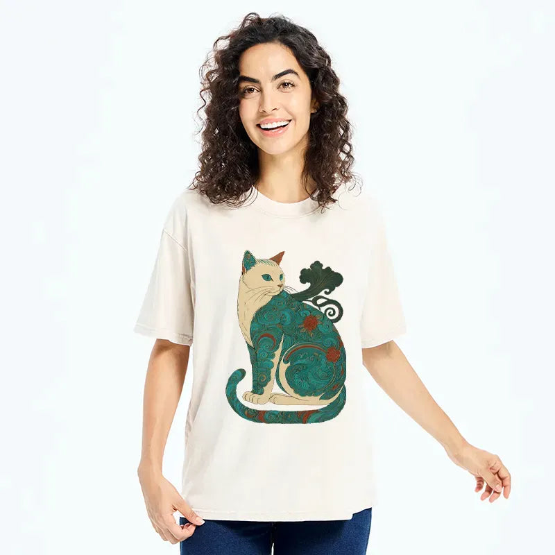 Japanese Cat T-Shirt for Streetwear