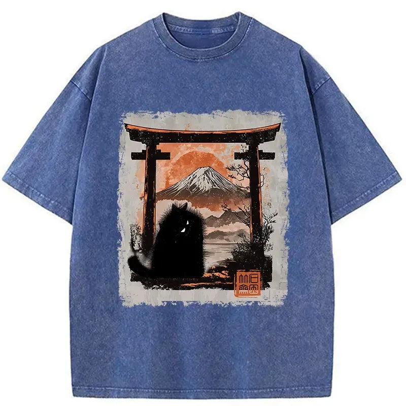 mt fuji guardian cat t-shirt