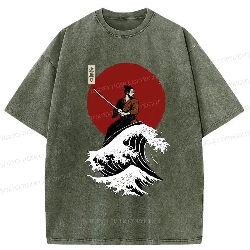 Kyoto-Lion Surfing Japanese Samurai Washed T-Shirt