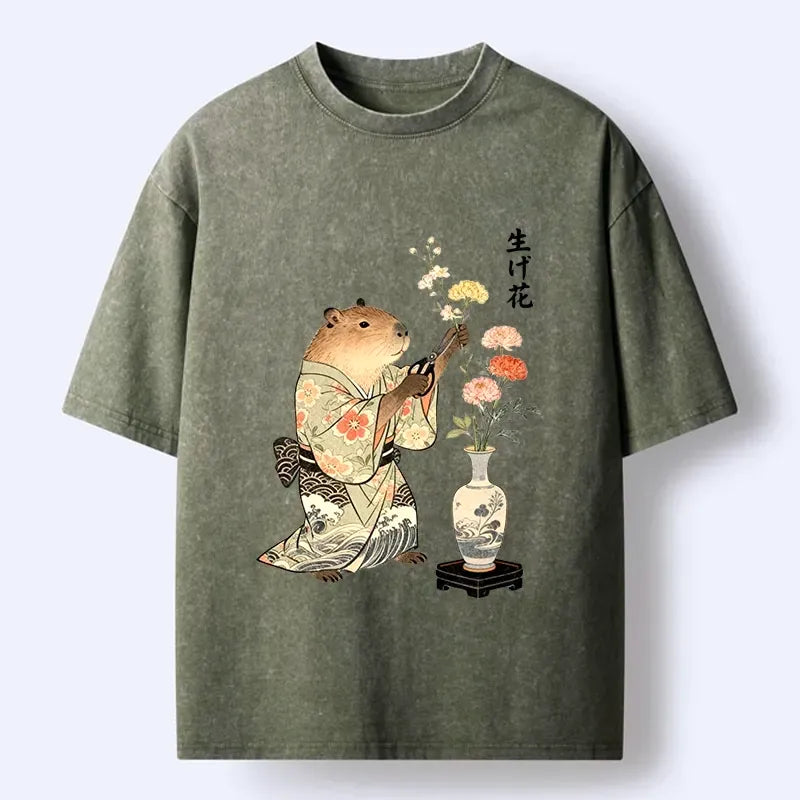 Kyoto-Lion Chill Capybara Arranging Flower Art Washed T-Shirt