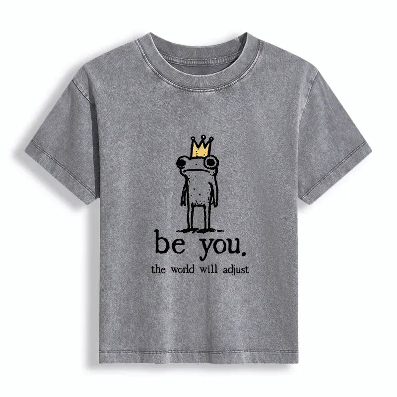 Kyoto-Lion Crown Frog Stays True To Self Women's Washed T-shirt