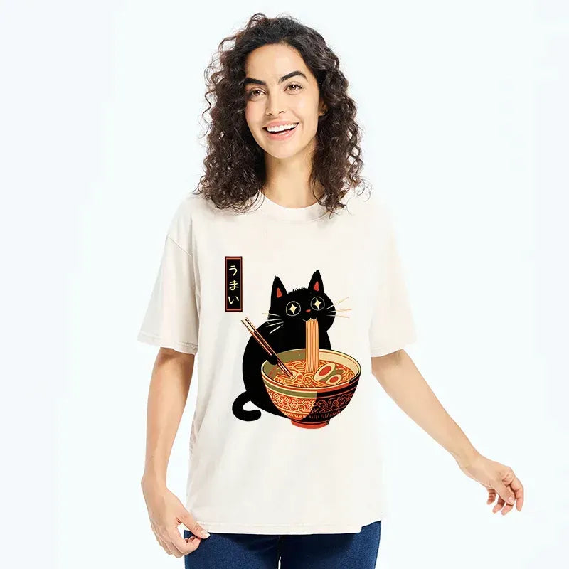 Kyoto-Lion Cat Eats Super Delicious Ramen Washed T-Shirt