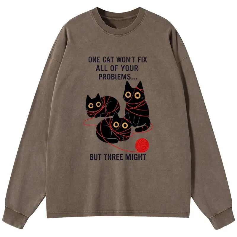 Washed unisex t-shirt with three cats design