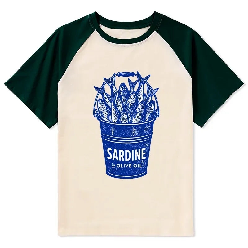 Kyoto-Lion Vintage Bucket Full Of Fresh Sardines Raglan T-shirt