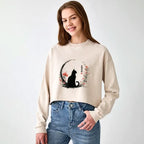 Kyoto-Lion Black Cat And Flowers Washed Crop Sweatshirt