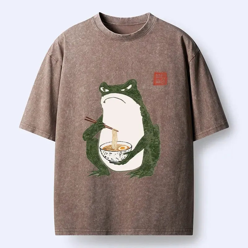 Funny Frog Loves Ramen Vintage T-Shirt