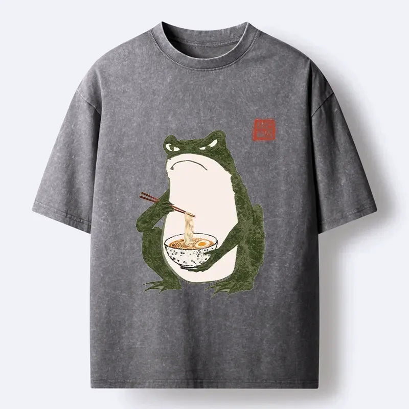Funny Frog Loves Ramen Vintage T-Shirt