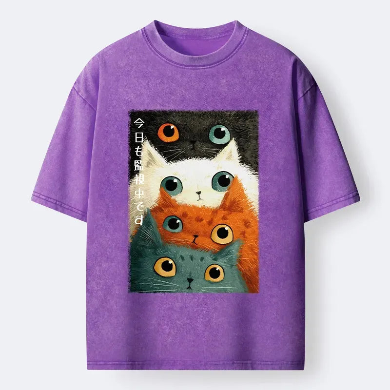 Kyoto-Lion Watching Stacked Cats Washed T-Shirt