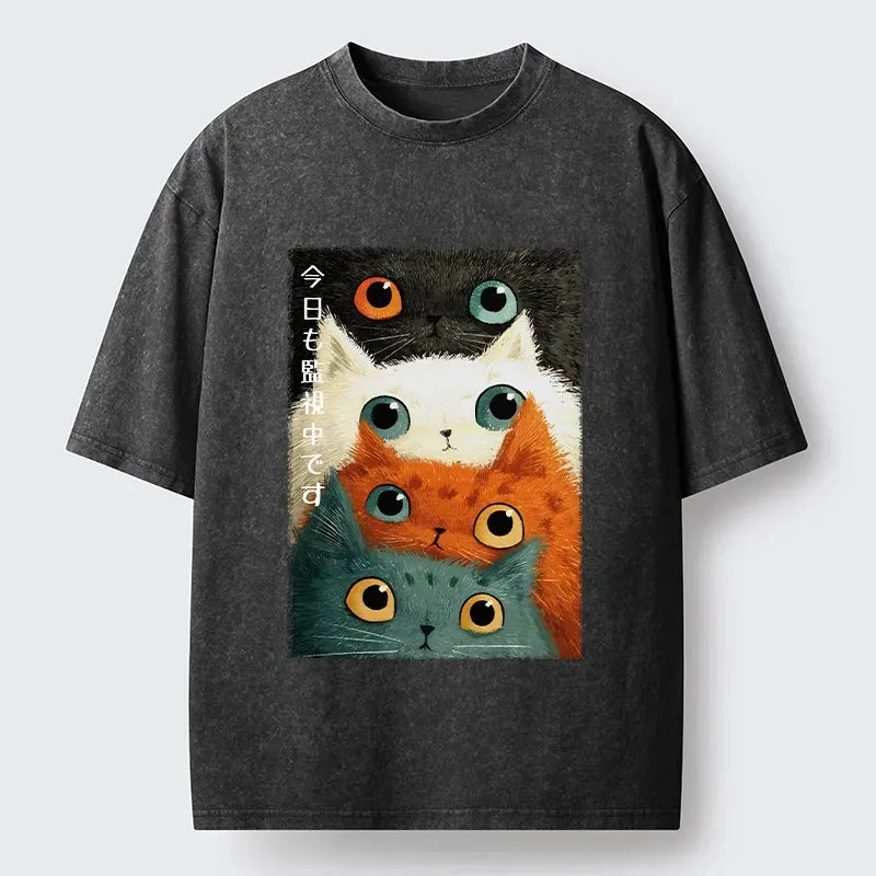Kyoto-Lion Watching Stacked Cats Washed T-Shirt