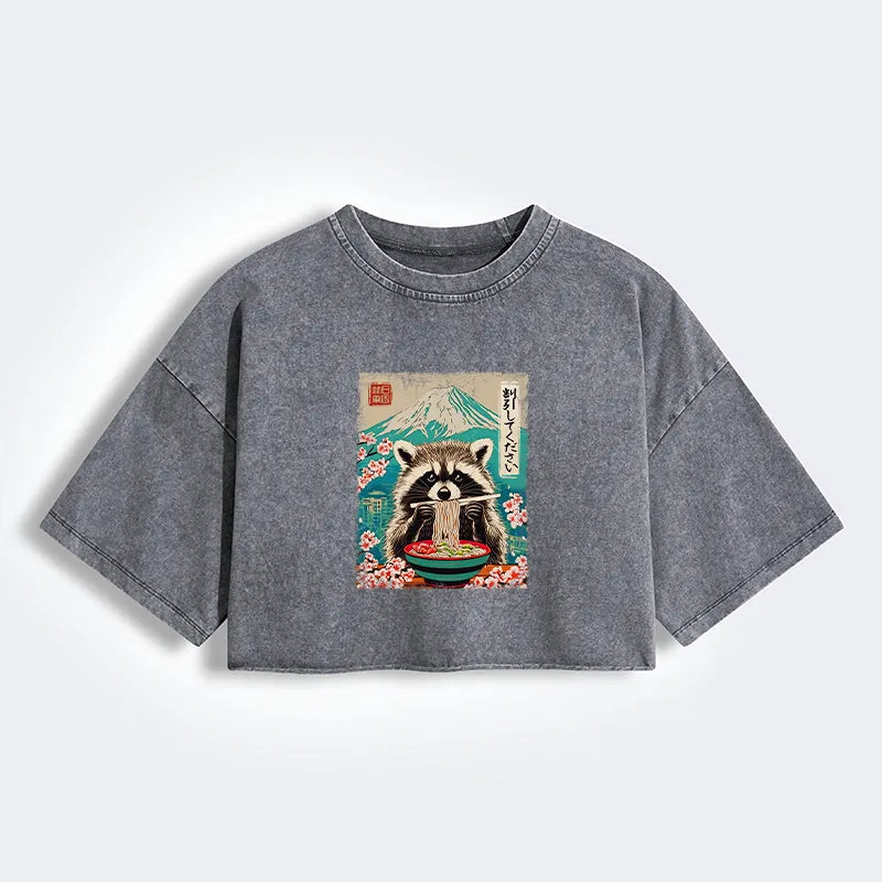 Kyoto-Lion Please Give Raccoon A Discount Women's Washed Crop T-Shirt