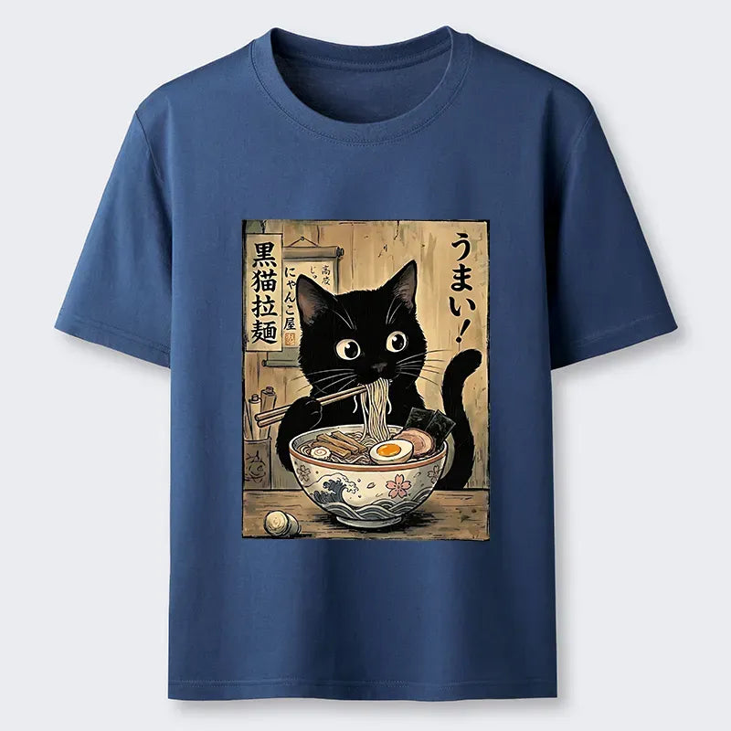 Kyoto-Lion Black Cat Eats Delicious Japanese Ramen Classic T-Shirt