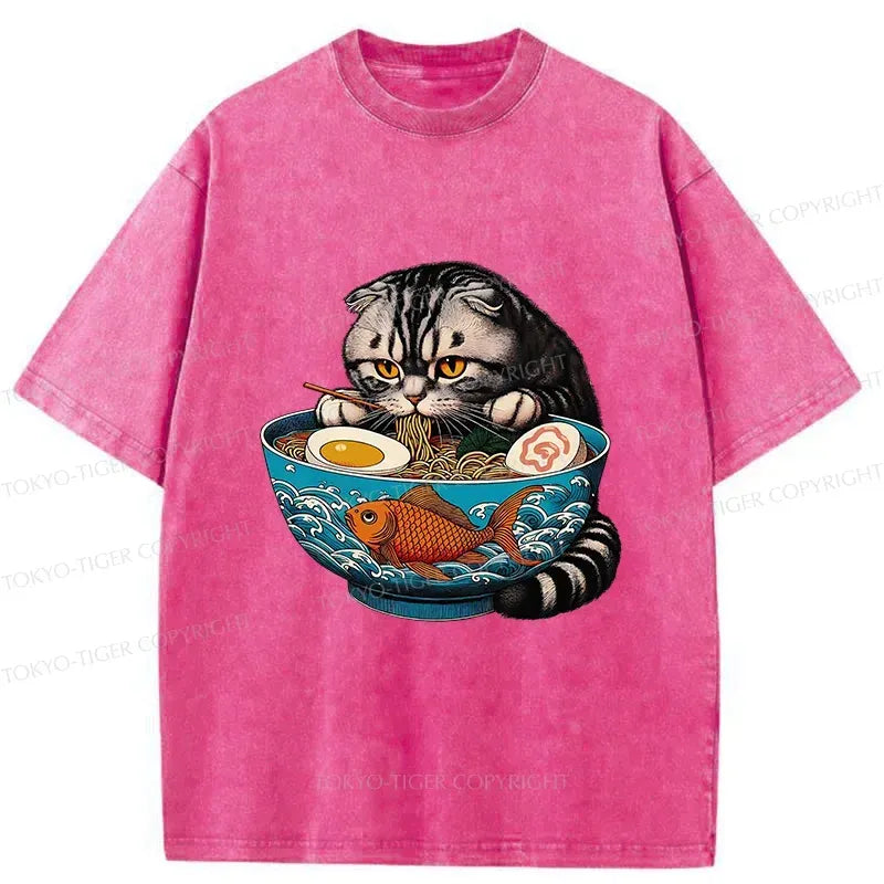 japanese cat eating ramen t-shirt