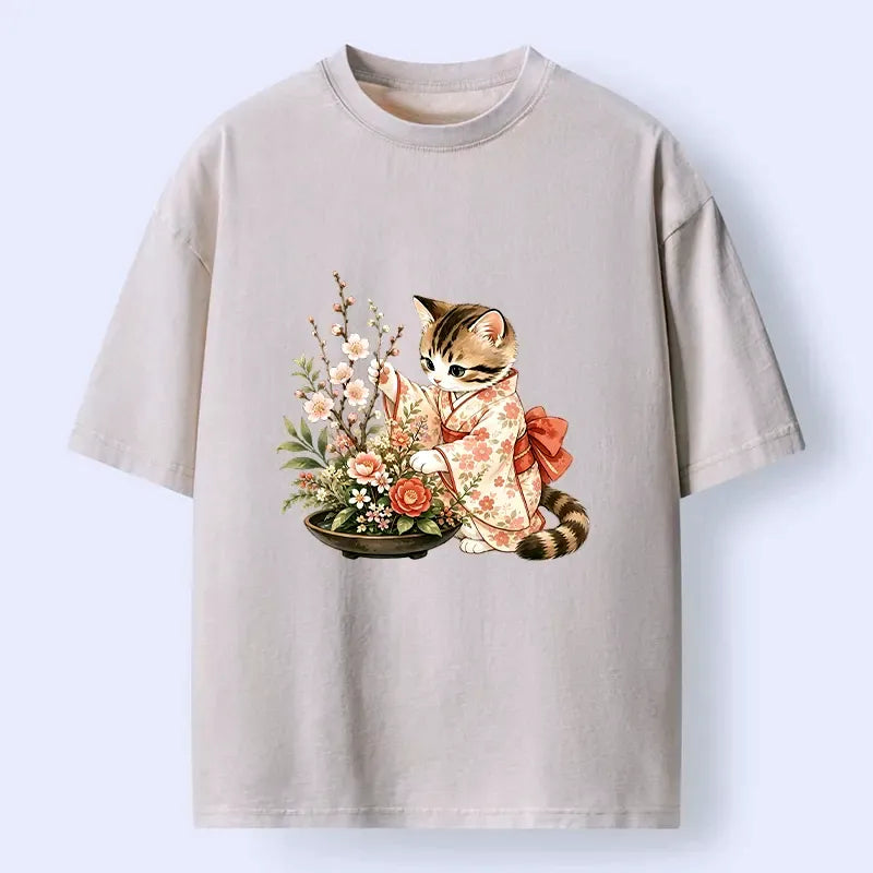 Kyoto-Lion Cute Kimono Cat Flower Artist Washed T-Shirt
