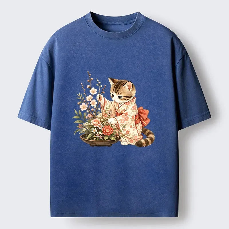 Kyoto-Lion Cute Kimono Cat Flower Artist Washed T-Shirt