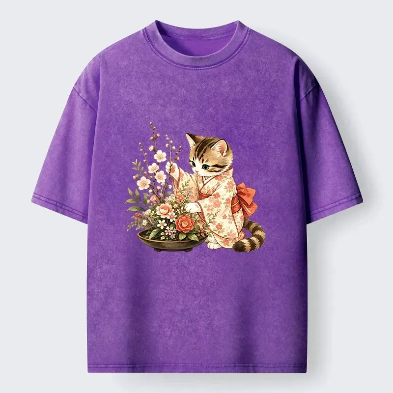 Kyoto-Lion Cute Kimono Cat Flower Artist Washed T-Shirt