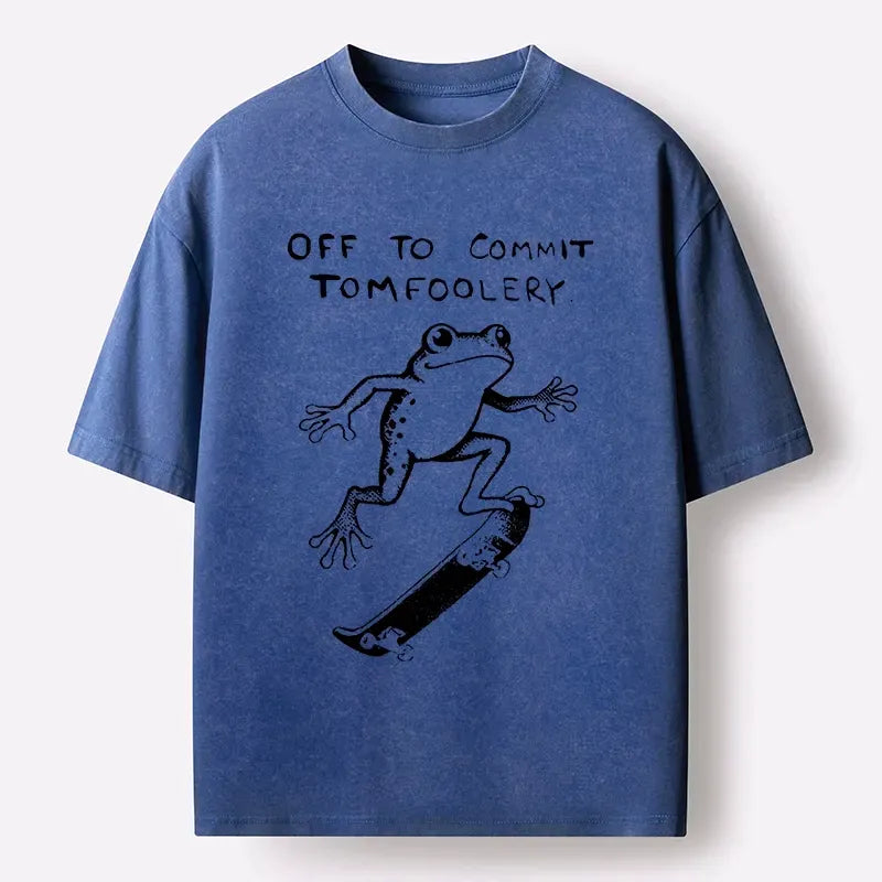 Playful Frog Skateboarding Washed T-Shirt