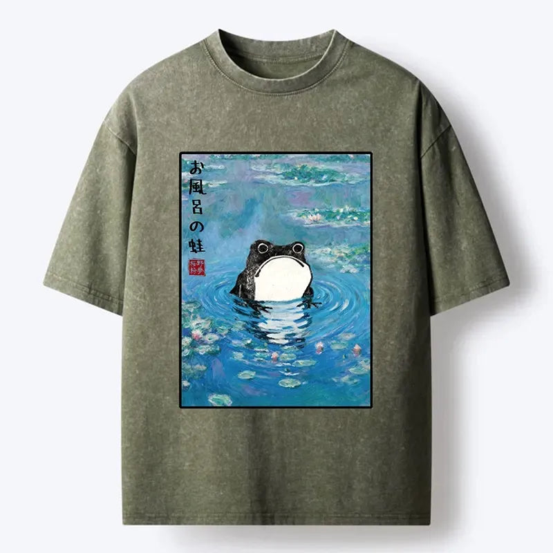 Japanese Style Frog in Bath T-Shirt for Streetwear