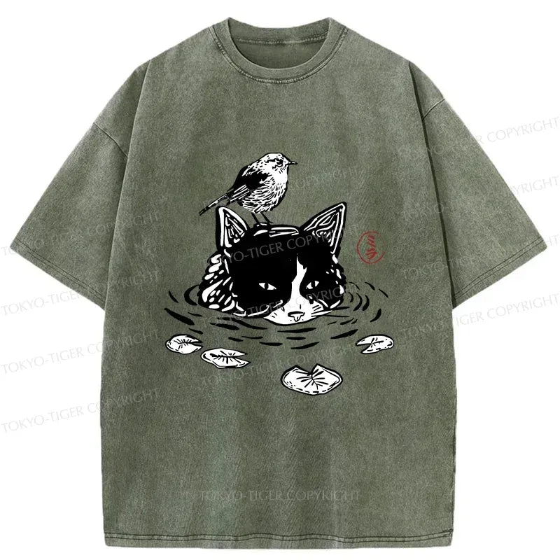 Kyoto-Lion Cat Taking A Bath Washed T-Shirt