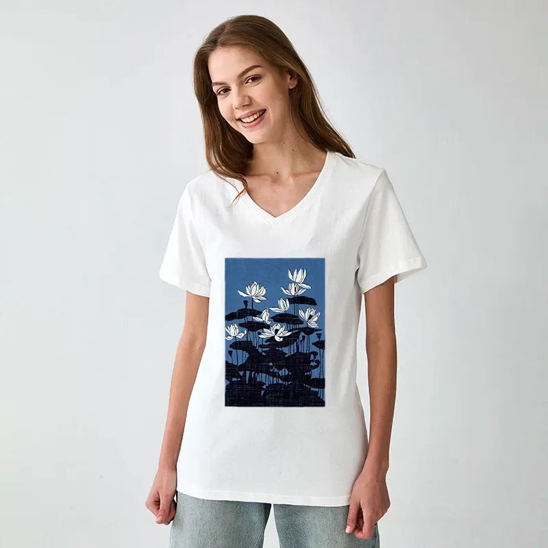 Kyoto-Lion Blue Lotus Japanese Art V-Neck Classic T-Shirt