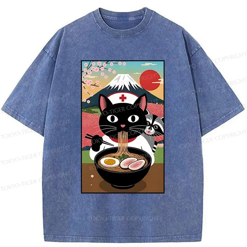 Kyoto-Lion Nurse Cat Eating Ramen Washed T-Shirt