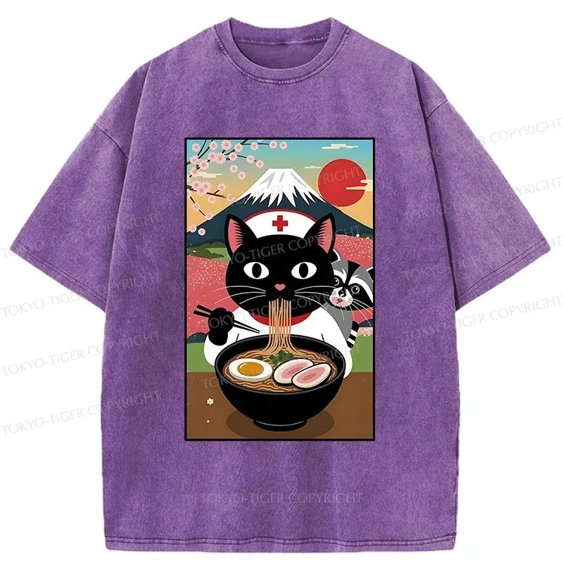 Kyoto-Lion Nurse Cat Eating Ramen Washed T-Shirt