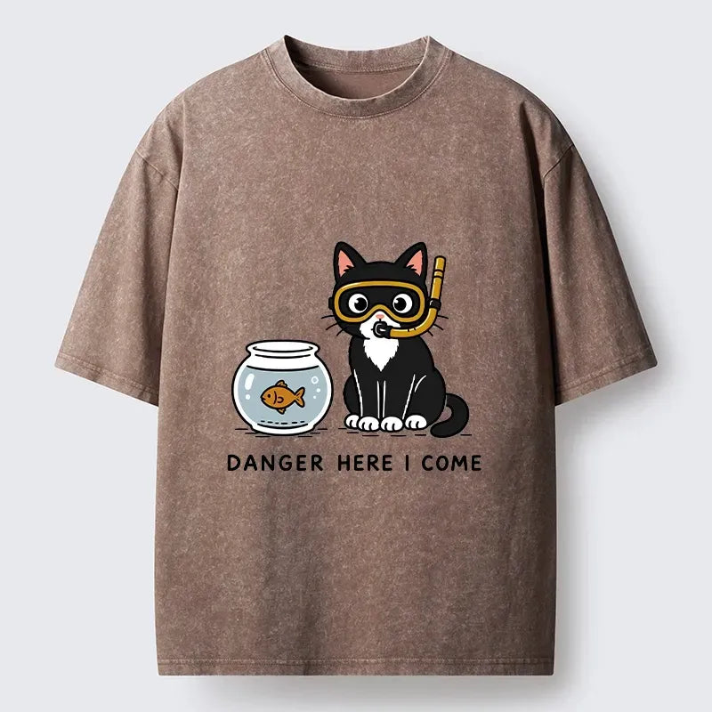 Washed Cat Art T-Shirt for Daily Wear