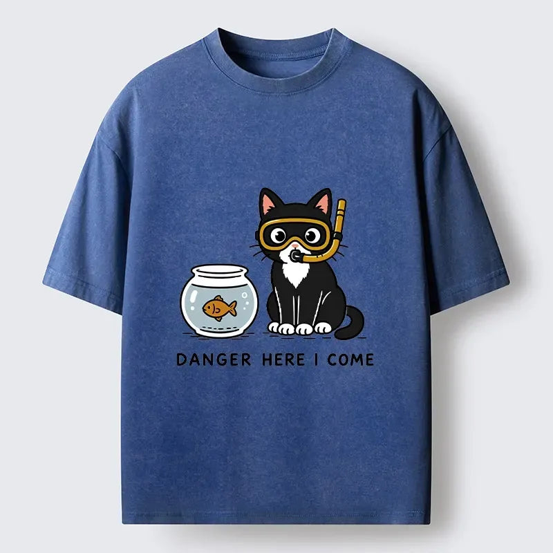 Washed Cat Art T-Shirt for Daily Wear