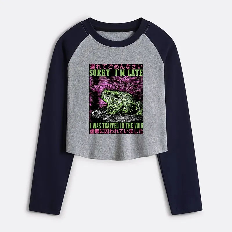 Japanese frog crop raglan t-shirt for women